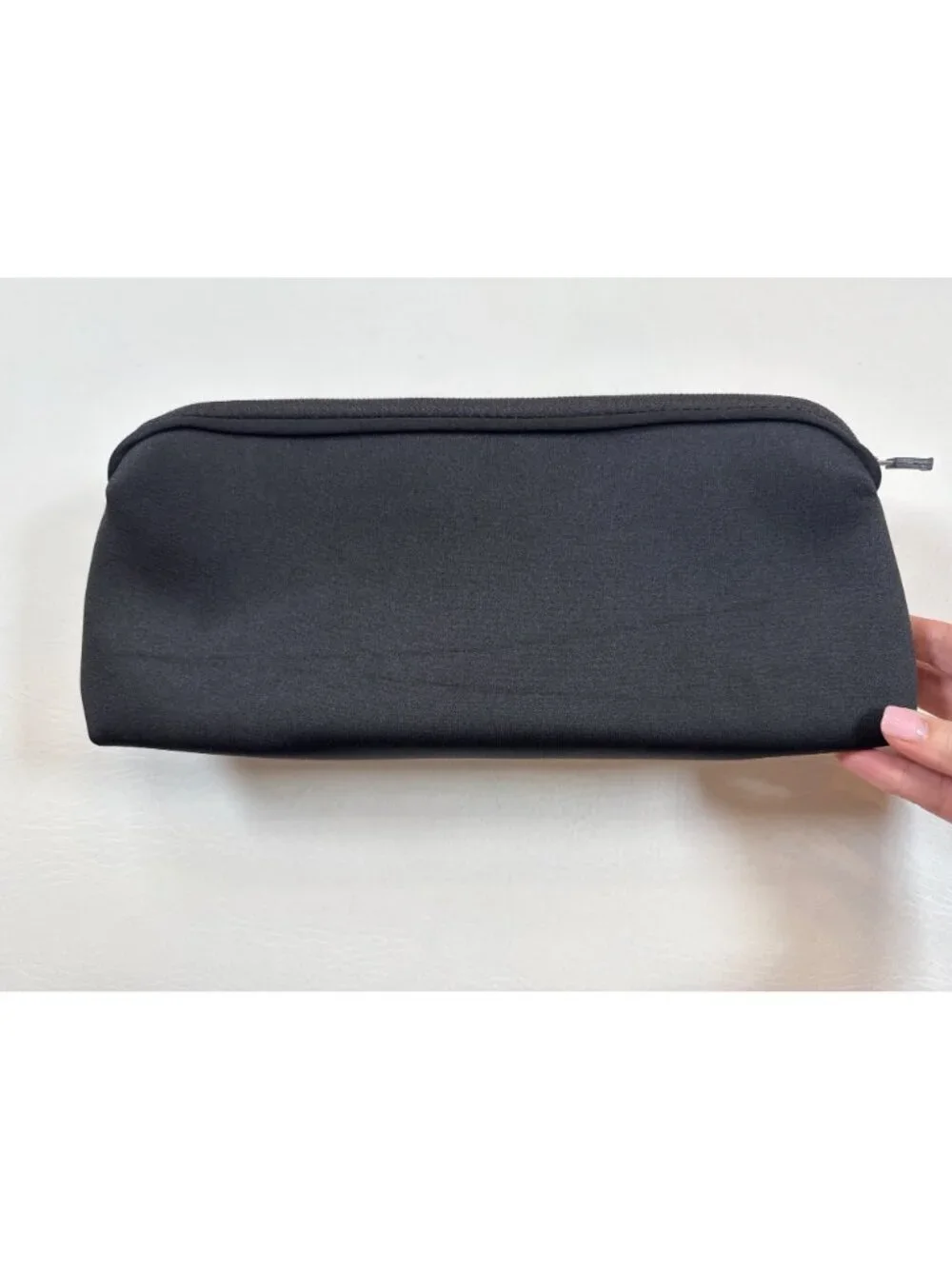 Skims Neoprene Clutch Zip Pouch in Soft Black